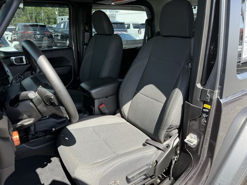 Used 2024 Jeep Wrangler Sport AWD/4WD image 16