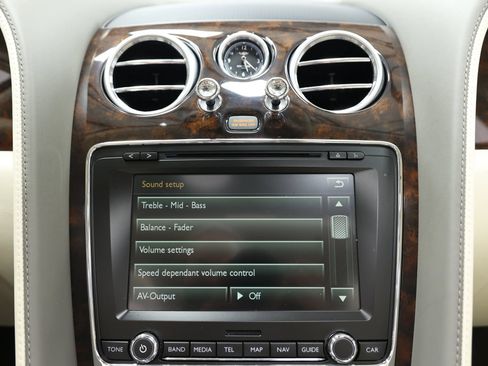 Used 2018 Bentley Flying Spur V8 AWD/4WD image 37