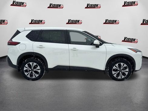 Used 2023 Nissan Rogue SV image 4