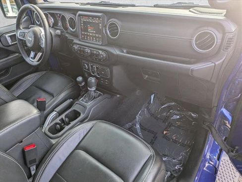 Used 2019 Jeep Wrangler Unlimited Sahara image 21