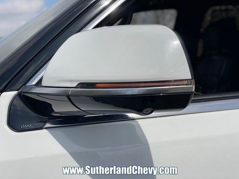 Used 2022 Jeep Grand Wagoneer Series III w/ Rear Seat Video Group 1 image 11