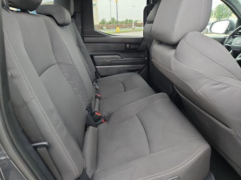 Used 2025 Toyota Tacoma SR5 AWD/4WD image 30