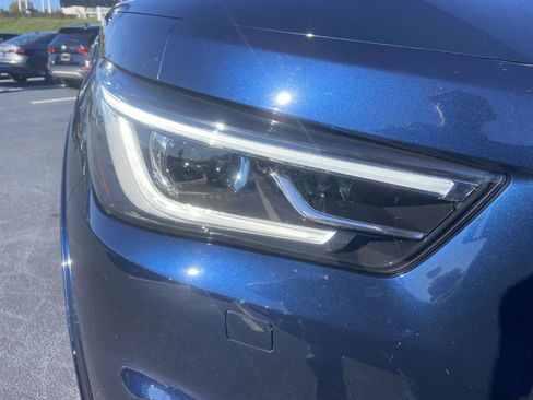 Used 2021 INFINITI QX80 Sensory w/ All-Season Package image 4