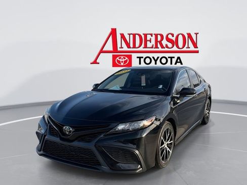Used 2022 Toyota Camry SE w/ Audio Upgrade Package image 1