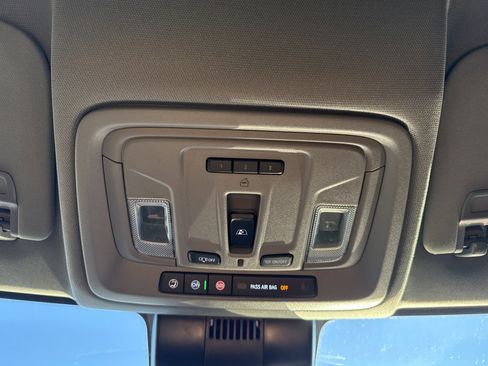 Used 2024 Chevrolet Silverado 1500 LT Trail Boss w/ LT Trail Boss Premium Package image 27