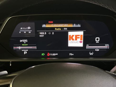 Certified 2023 Audi e-tron S Premium Plus AWD/4WD image 25