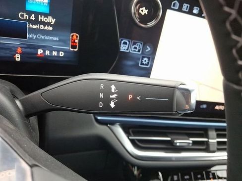 New 2026 Chevrolet Equinox EV LT AWD/4WD image 9