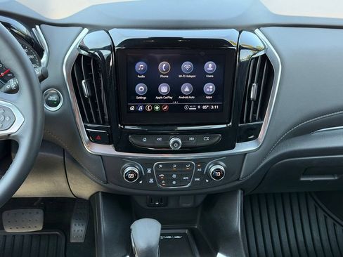 Used 2023 Chevrolet Traverse LT AWD/4WD image 28