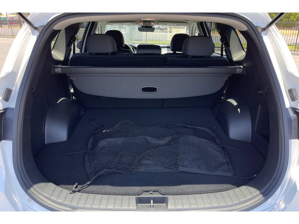 Used 2023 Hyundai Santa Fe SE FWD image 17