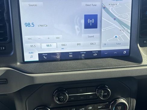 Used 2024 Ford Bronco Black Diamond image 12