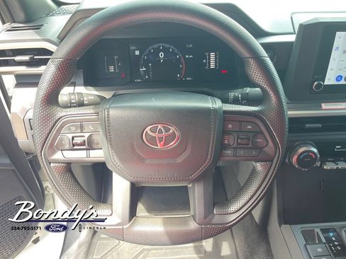 Used 2024 Toyota Tacoma SR5 AWD/4WD image 7
