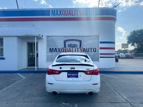 Used 2017 INFINITI Q50 3.0t Premium w/ 3.0T Premium Plus Package RWD image 31