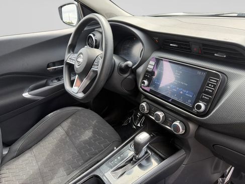 Used 2023 Nissan Kicks SV FWD image 37