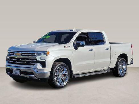 Used 2022 Chevrolet Silverado 1500 LTZ image 6