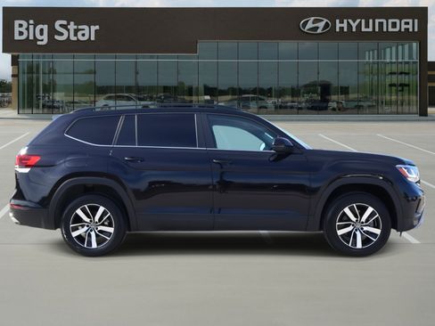 Used 2023 Volkswagen Atlas SE image 5