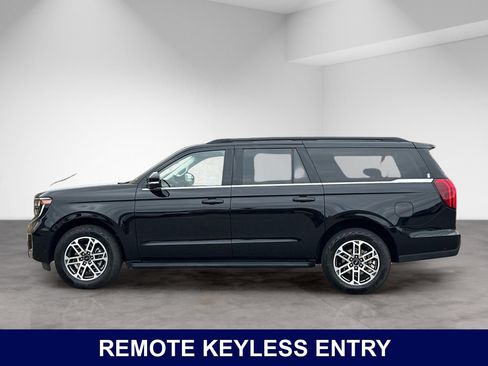 Used 2025 Ford Expedition Max Active AWD/4WD image 3