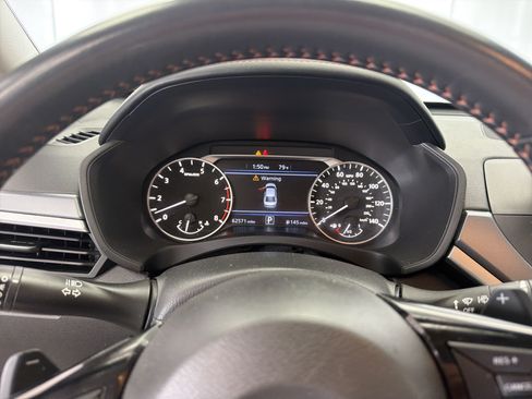 Used 2023 Nissan Altima 2.5 SR FWD image 7