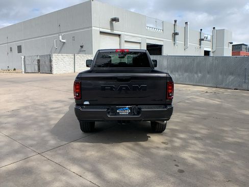 Used 2026 RAM 2500 Big Horn AWD/4WD image 4