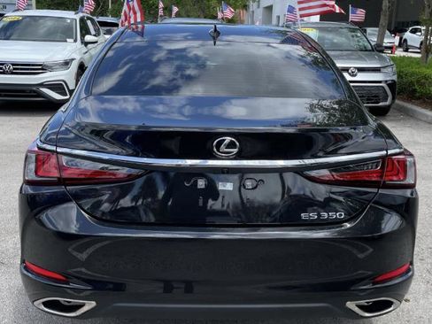 Used 2025 Lexus ES 350 w/ Premium Package image 5