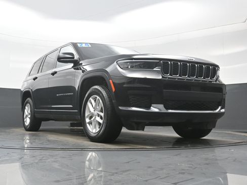 Used 2024 Jeep Grand Cherokee L Laredo image 32