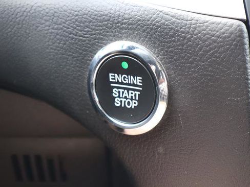 Used 2022 Ford Edge SE AWD/4WD image 17