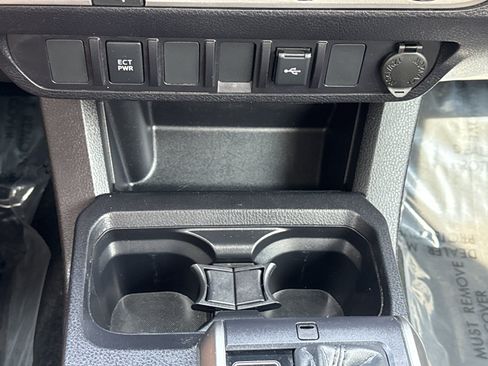 Used 2023 Toyota Tacoma SR5 w/ SR5 Appearance Package RWD image 24