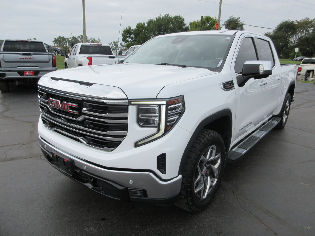 Certified 2024 GMC Sierra 1500 SLT w/ SLT Premium Plus Package AWD/4WD image 11