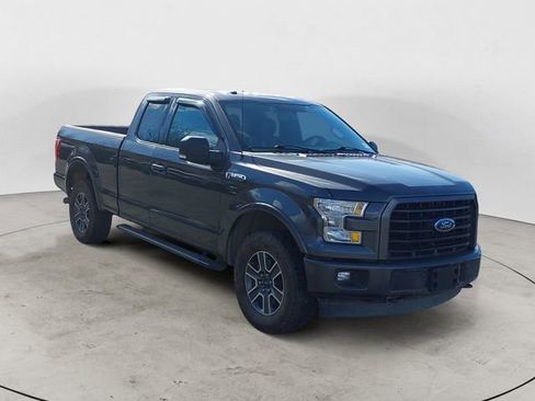 Used 2017 Ford F150 XLT w/ Equipment Group 302A Luxury AWD/4WD image 7
