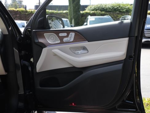 Used 2024 Mercedes-Benz GLE 350 4MATIC image 9