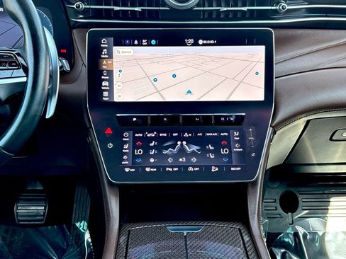 Used 2023 Maserati Grecale GT image 16