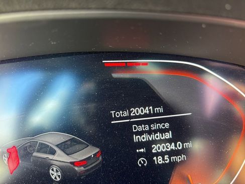 Used 2023 BMW 530i w/ Premium Package image 1