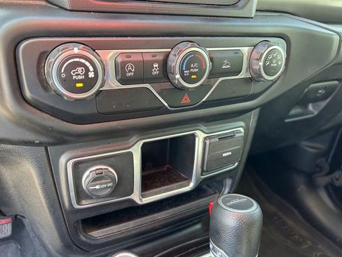 Used 2020 Jeep Gladiator Sport w/ Trailer Tow Package image 25