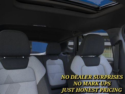 New 2026 Chevrolet Trax RS w/ Sunroof Package FWD image 24