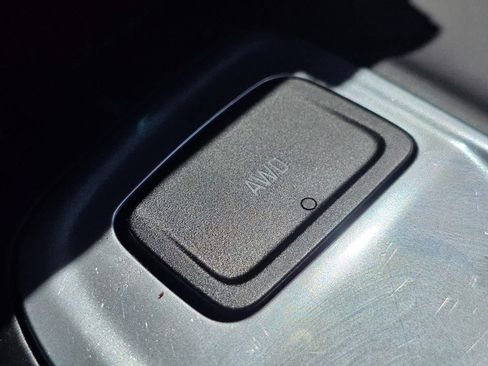 Used 2019 Chevrolet Equinox LT AWD/4WD image 51