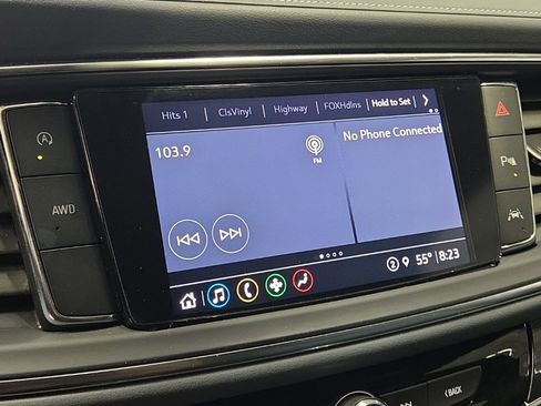 Used 2023 Buick Enclave Essence image 16