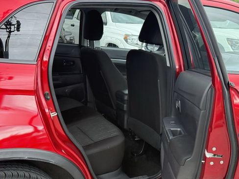 Used 2023 Mitsubishi Outlander Sport AWD image 30