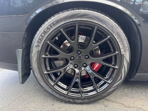 Used 2009 Dodge Challenger SRT8 w/ SRT Option Group II image 18