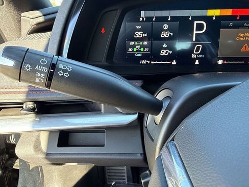 Used 2023 Chevrolet Corvette Stingray Coupe w/ 1LT image 28