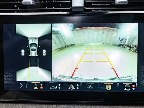 Used 2025 GMC Sierra 2500 Denali w/ Denali Reserve Package AWD/4WD image 22