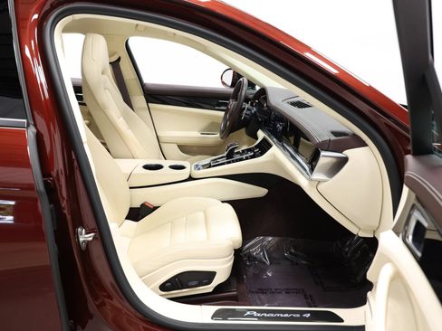 Used 2022 Porsche Panamera image 89