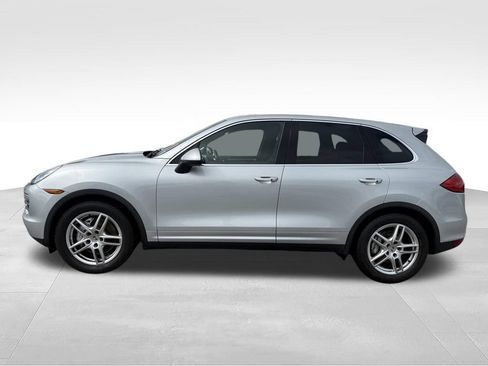 Used 2012 Porsche Cayenne S AWD/4WD image 2