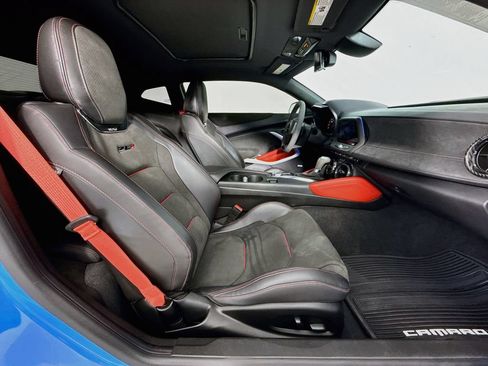 Used 2023 Chevrolet Camaro ZL1 RWD image 33