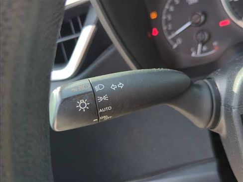 Used 2021 Toyota Corolla LE FWD image 13
