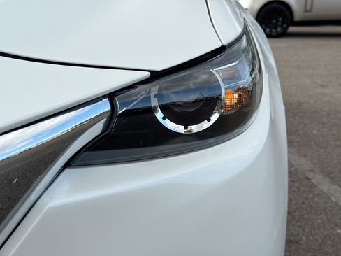 Used 2022 MAZDA CX-9 Touring w/ Touring Premium Package image 9