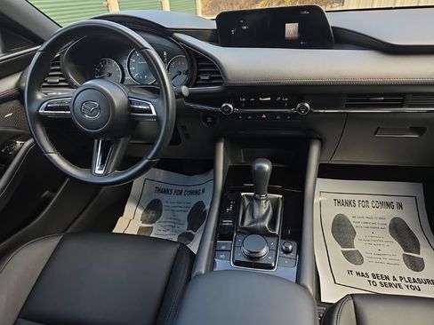 Used 2019 MAZDA MAZDA3 AWD Hatchback w/ Preferred Pkg image 22