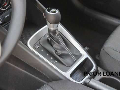 Certified 2026 Hyundai Venue SE FWD image 26