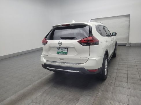 Used 2018 Nissan Rogue SV AWD/4WD image 9