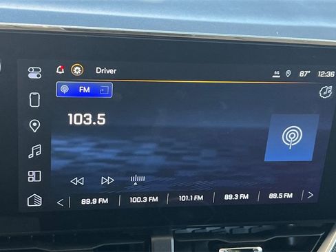 Used 2025 Chevrolet Equinox LT image 28