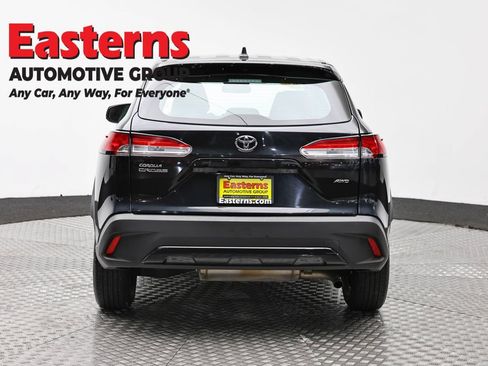 Used 2024 Toyota Corolla Cross L AWD/4WD image 6