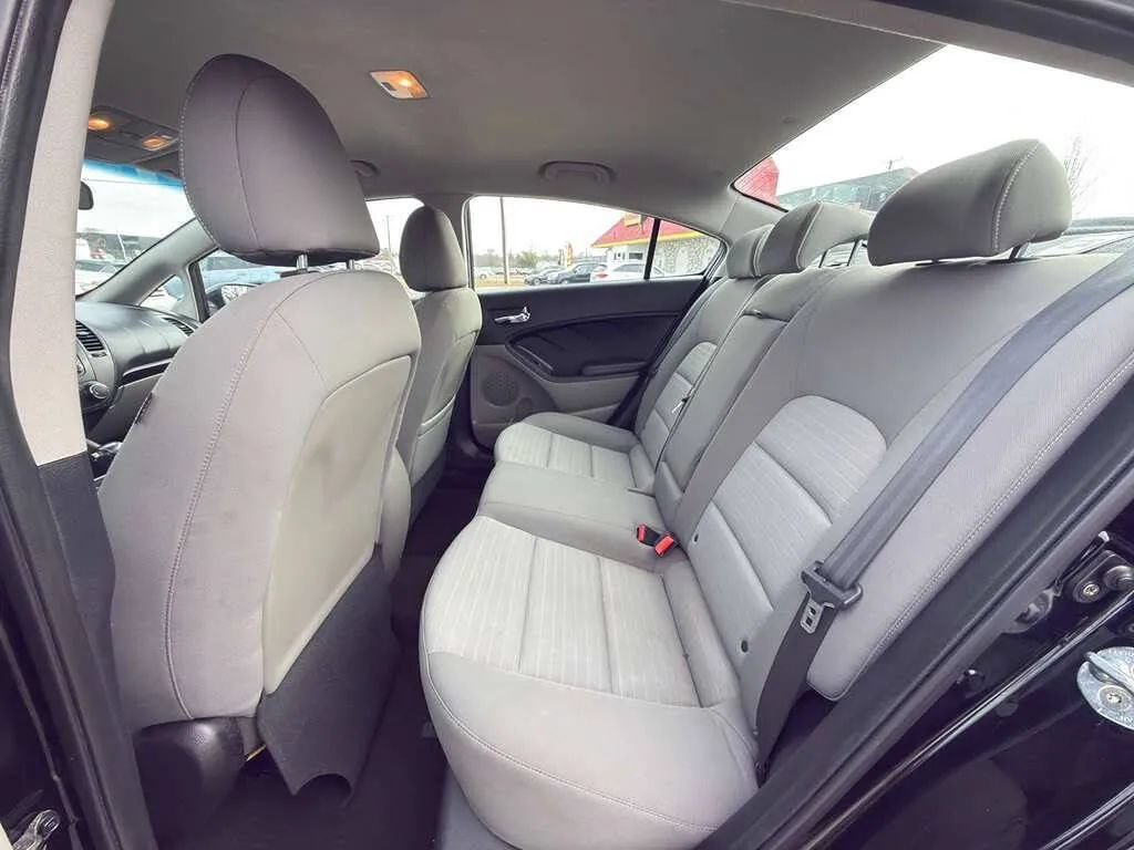 Used 2015 Kia Forte EX FWD image 26